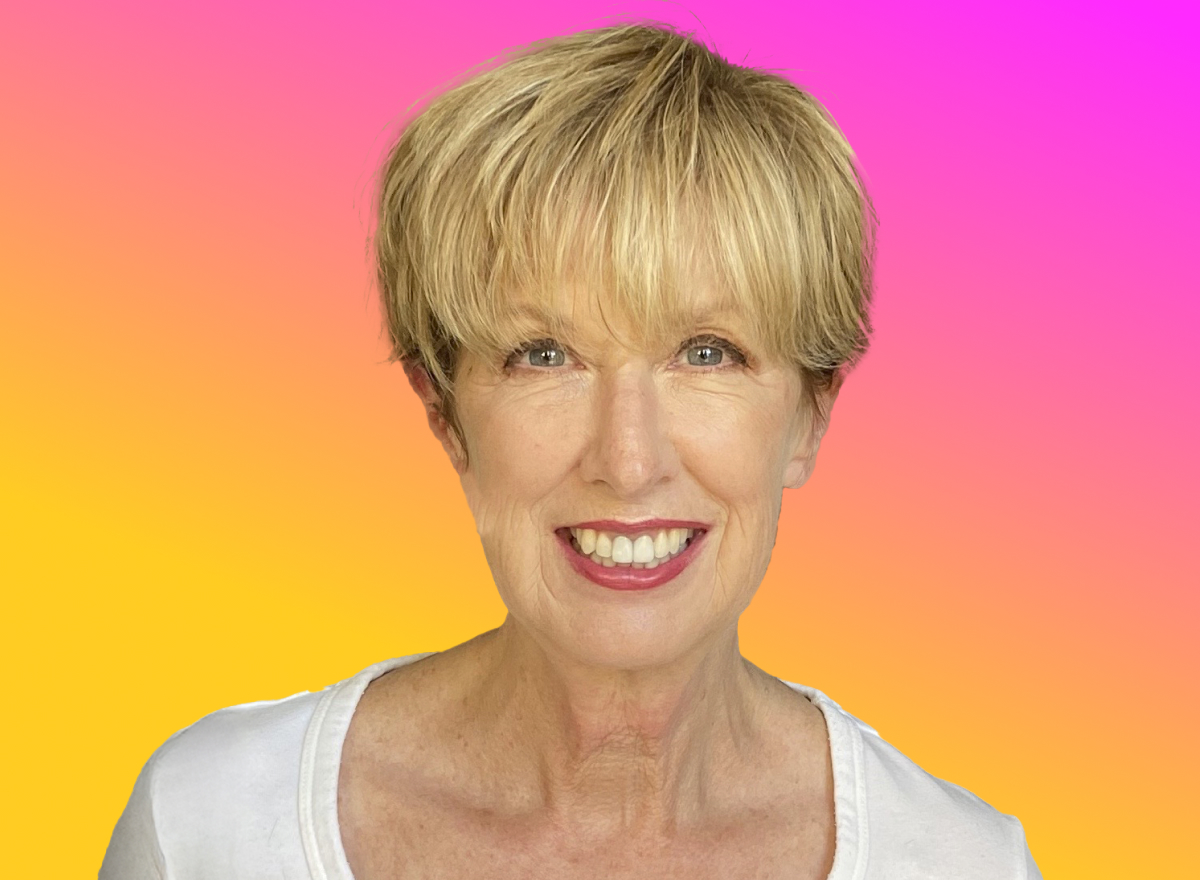 67f53d6604bcb5d251f9a3d6_Headshot square (Beth Dempsey).jpg